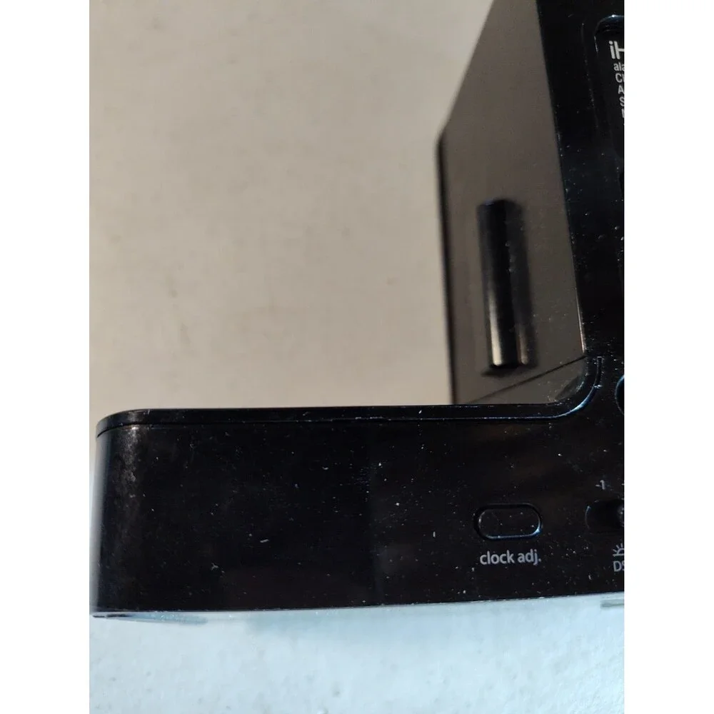 iHome clock charger